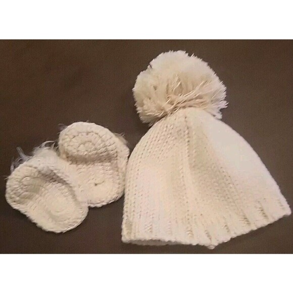 Little Me Baby Pumpkin Autumn Hat Booties 0-6 months Fall Thanksgiving Photo Op - Picture 4 of 8